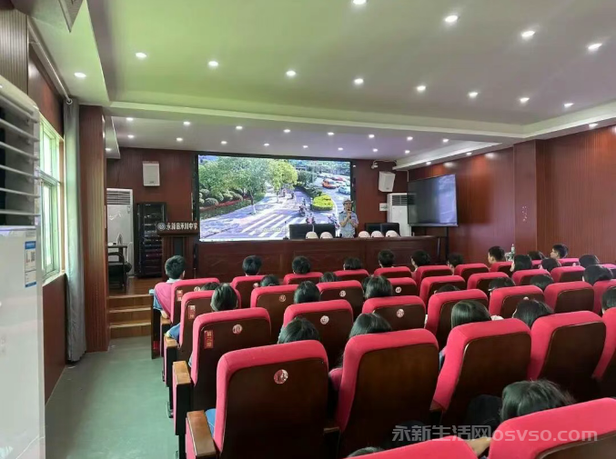 县交管大队与教体局联合开展开学季二三轮车骑行安全宣传教育活动​图2