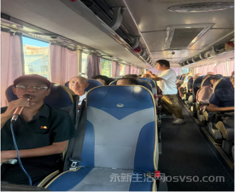 永新县组织离退休老同志重走红色路图1
