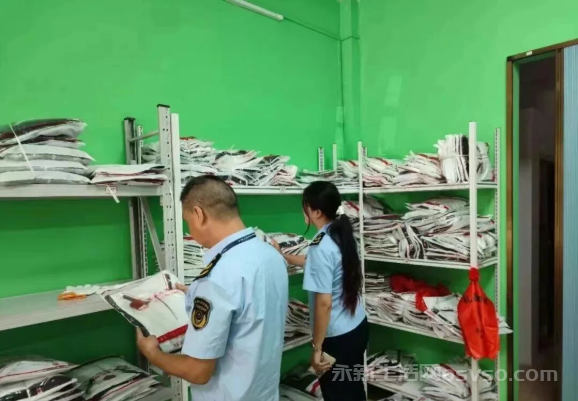 永新县市场监督管理局开展校服专项抽查图2