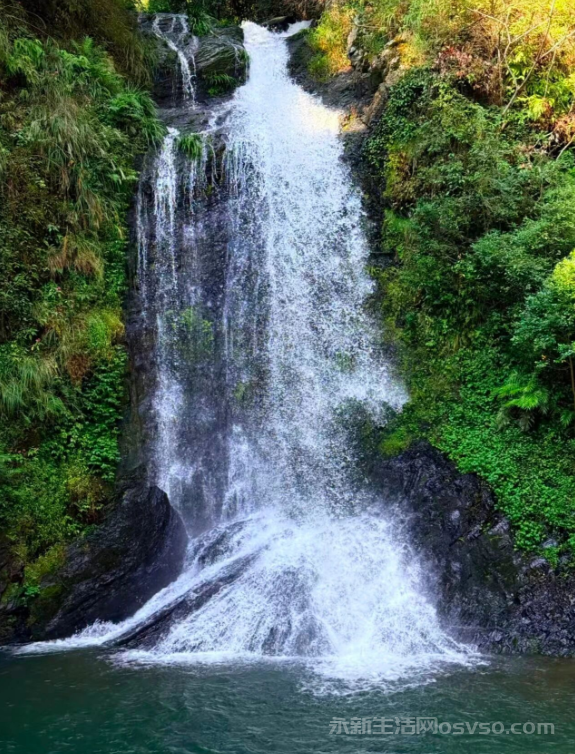 永新:九陇瀑布景如画