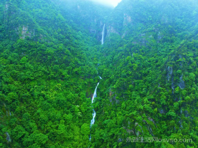 永新洋罗瀑布溯溪而上的野趣