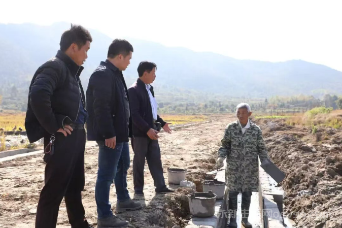 永新县龙源口镇:田成方渠相连焕新颜 强监督重管护固根基